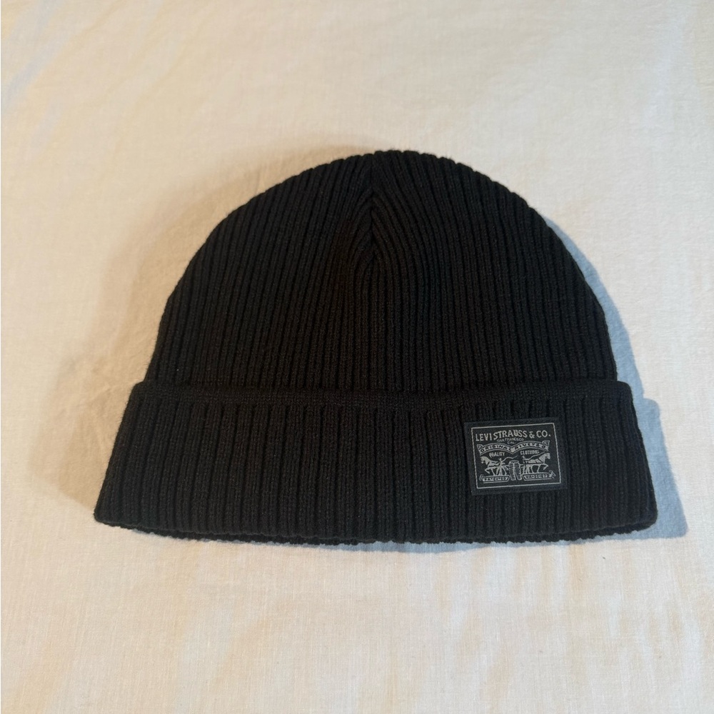 Levi's Black Backpatch Beanie